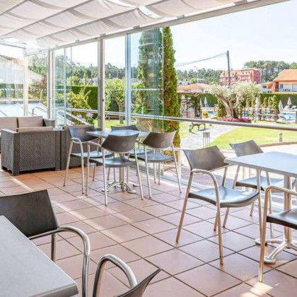 Family Special: Dinner and Spa Getaway in the Rías Baixas