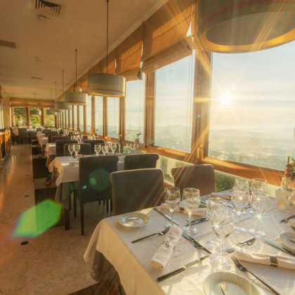 Dîner romantique et petit-déjeuner dans une chambre d'hôtel avec vue sur Braga (2 nuits)