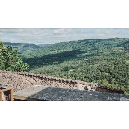 Uma escapadela com pequeno-almoço e chocolates numa bela casa no coração da Serra de França.