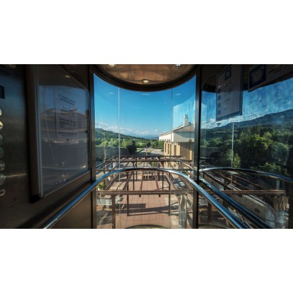 Bénéficiez d'une vue sur le lac de Terradets depuis une chambre avec terrasse