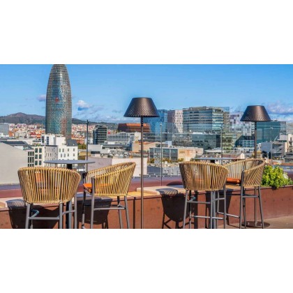 Relaxing getaway with access to spa and drink in the heart of Barcelona