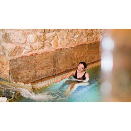 Relax in the Archena Spa with access to the thermal baths in a 4* superior hotel