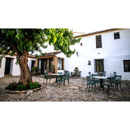 Escapada en familia con detalle de bienvenida y salida tardía entre Ronda y Sierra Grazalema