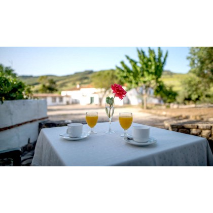 Escapada en familia con detalle de bienvenida y salida tardía entre Ronda y Sierra Grazalema