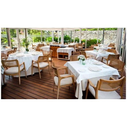 Escapade romantique dans une chambre avec terrasse en face de la plage et dîner à Santander