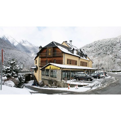 Une suite dans la nature du Vall d'Aran avec accès à la piscine intérieure