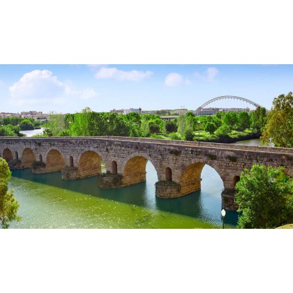 Escapadela perto do Teatro Romano em Mérida com jantar e garrafa de cava