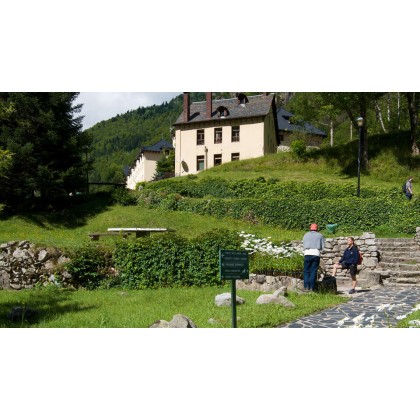 Escapade relaxante avec circuit thermal dans la nature des Pyrénées