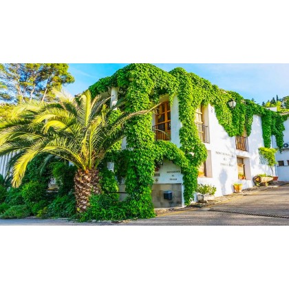 Half board break in an Andalusian villa with views of the Sierra de Cazorla mountains