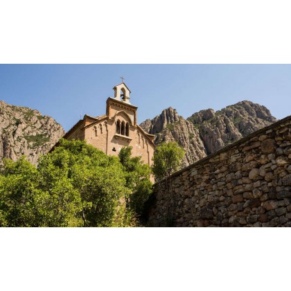 Discover the breathtaking mountain of Montserrat from a charming hotel