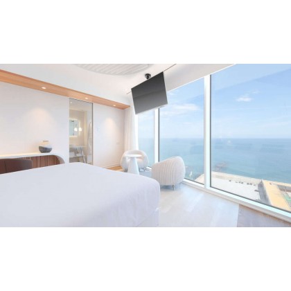 Romantic getaway with luxurious harbour views very close to Barcelona