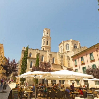 Romance et détente en privé avec un bain à remous à Figueres