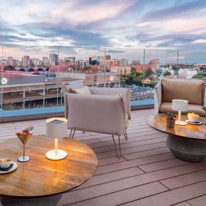 5* romanticism with champagne and chocolates in Madrid