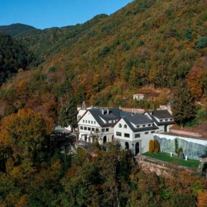 Un moment rural dans un logement à l'ambiance Batlló, à Ribes de freser.