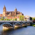 Escapada rural con desayuno y una comida incluida a solo 10 min de Salamanca