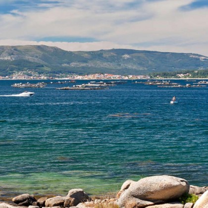 Aproveite as praias de Sanxenxo e faça um cruzeiro pela Ria de Arousa