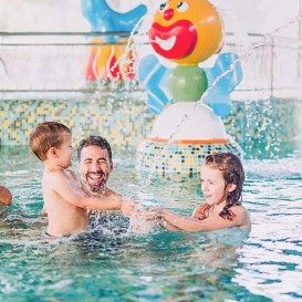 Vive la experiencia de un balneario junto a tu hijo