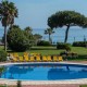 Disconnect in the heart of the Costa Brava with half board included