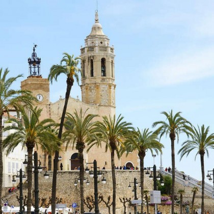 Stay on the seafront in Sitges and enjoy the beach all year round